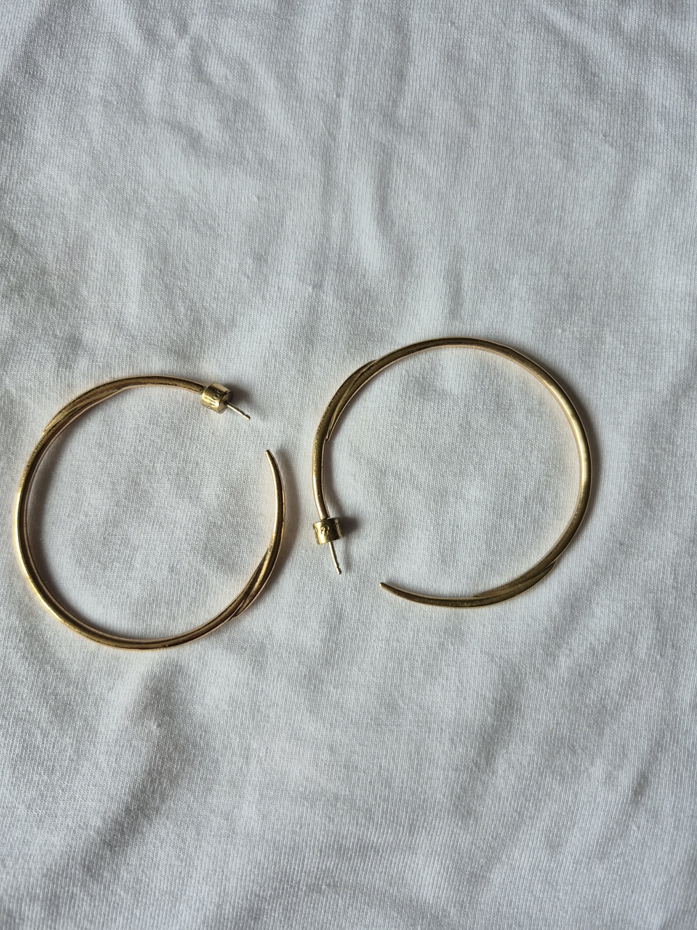 Stella & Dot Signature Gold Hoop Earrings – Women's Jewelry